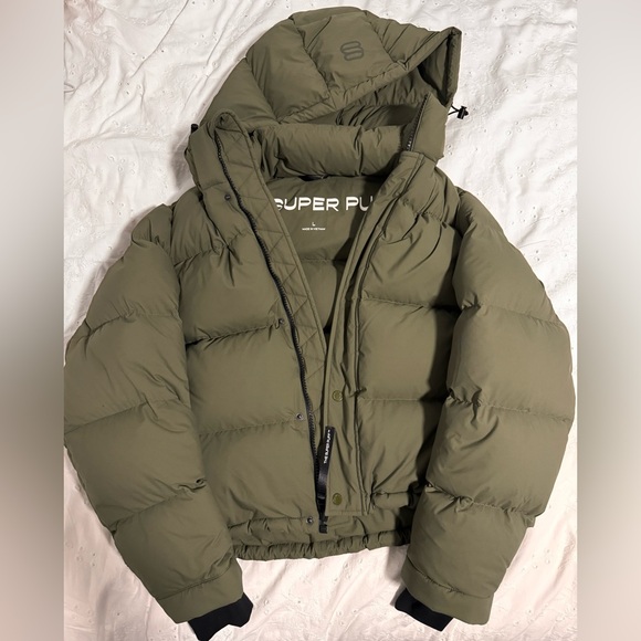 Aritzia Olive Green Puffer Jacket - Picture 1 of 3